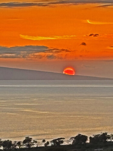 Photo of the Day: Sunset over Lana‘i